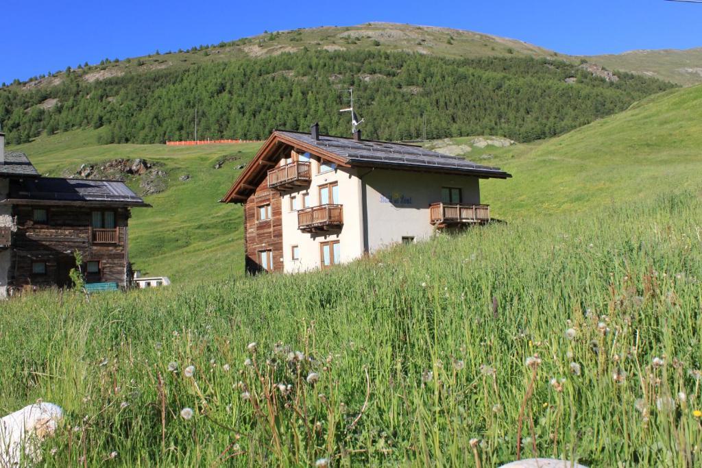 Bait Del Pont Aparthotel Livigno Exterior photo